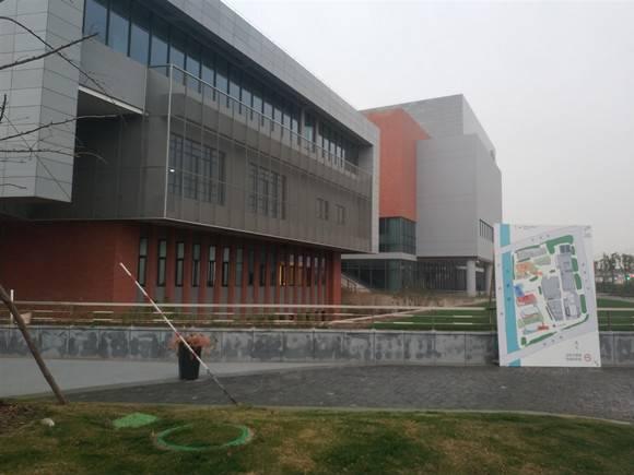 上海戲劇學(xué)院2020年本科招考啟動，播音主持比表演系還難考！錄取率337：1